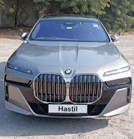 BMW 740i